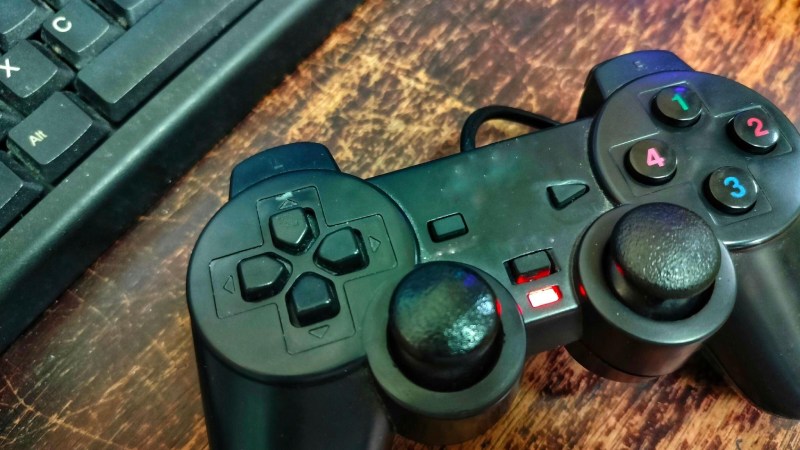 The Console Completely Disassembled, like the Game Pad: