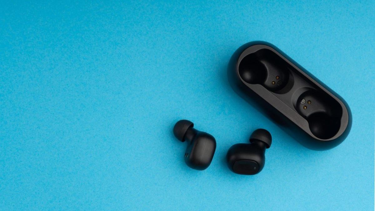 Wireless-earbuds-bluetooth-5-0-8d-stereo-sound-hi-fi