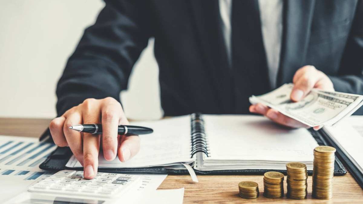 The Financial Habit That Could Be Costing You Thousands Without You Realising