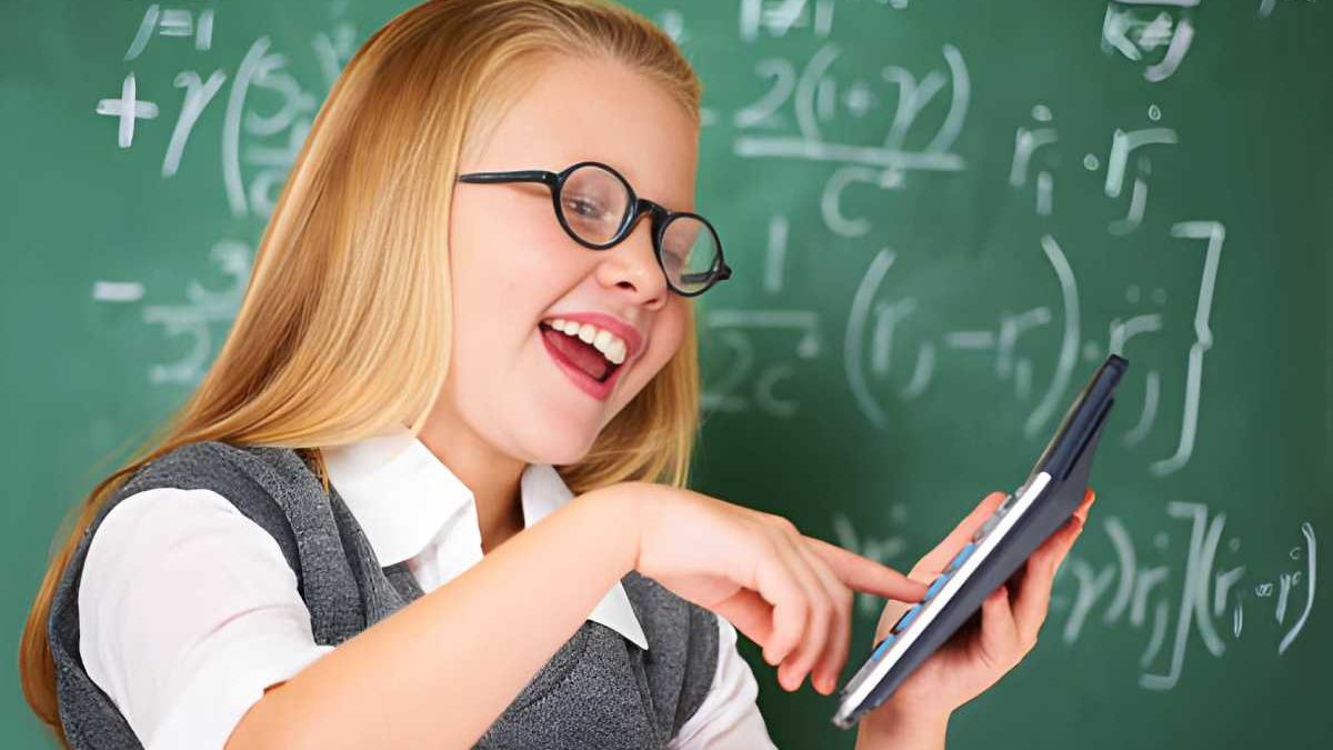 10 Best Child Education Plans You Can Compare Using an Online Calculator