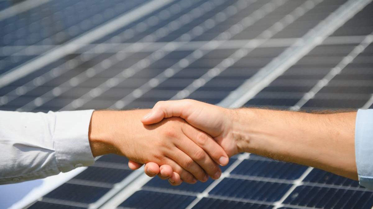 Making Sense of Solar Agreements: A Clear Approach to Comparing Solar PPAs
